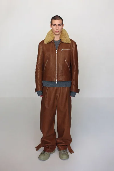 Look 37